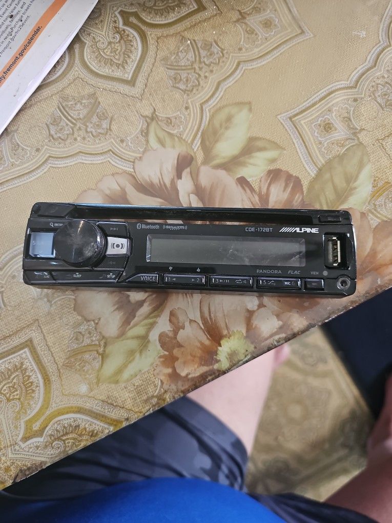 Alpine Car Stereo Face .CDE-172BT