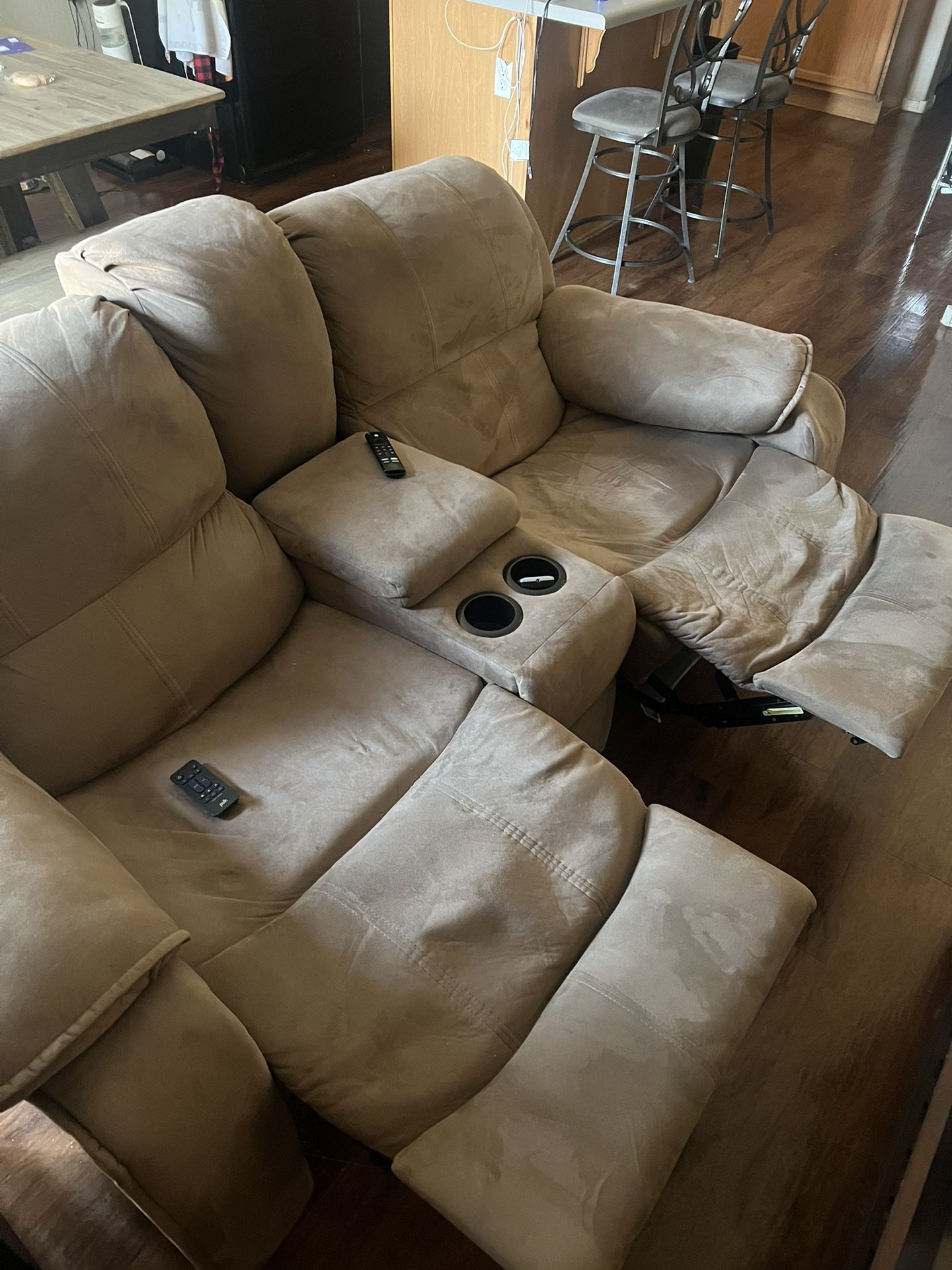 Reclining Sofa