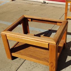 2 Matching End Tables