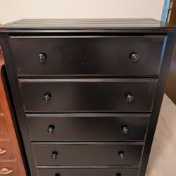 Black Pinewood Jumbo 5-Drawer Dresser