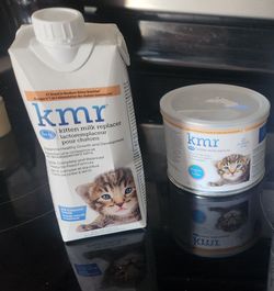 KMR Kitten Milk Replacer Bundle – Liquid & Powder