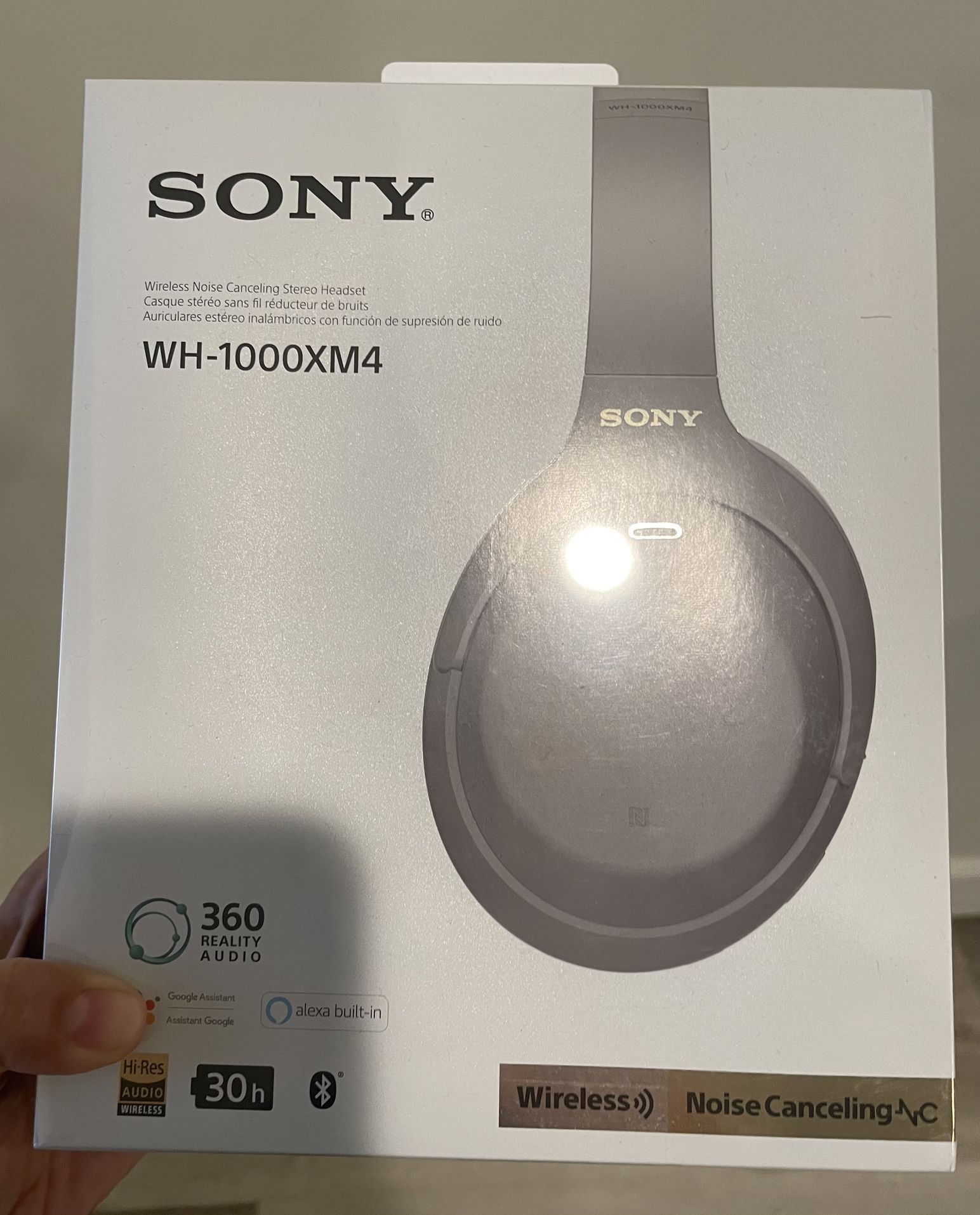 Sony - WH1000XM4 Wireless Noise-Cancelling Over-the-Ear Headphones - Silver