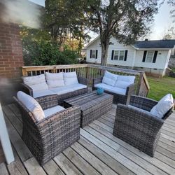 New—5pc set patio furniture