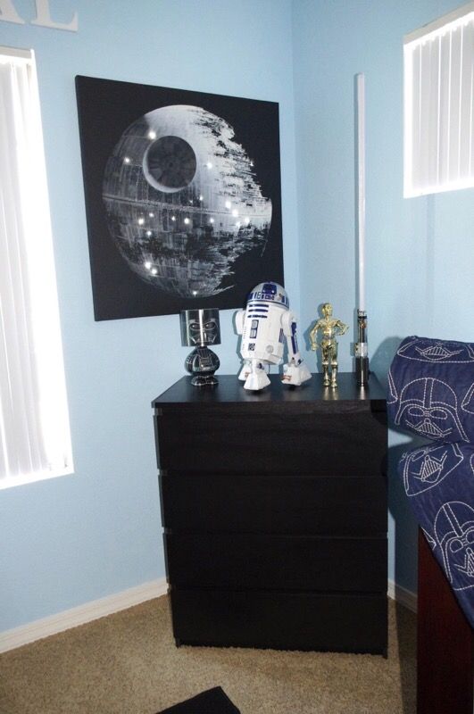 Pottery Barn Kids Light Up Death Star Star Wars Picture Led