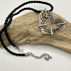 Beautiful Sterling Silver 925 Design Heart Pendant Necklace