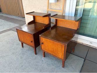 VINTAGE 70s 2 Wooden Nighstand