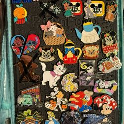 Disney Pins For Trade Or Sale 