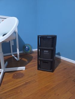 Small plastic compartment