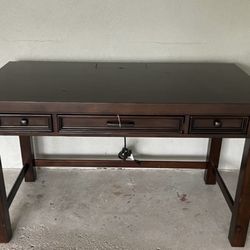 New w/Tags! Hudson Pecan Smart Desk Paid $500 54”w x 28”d x 32”h Electronic smart component in back. Must Sell Doesn’t Fit In New House! 