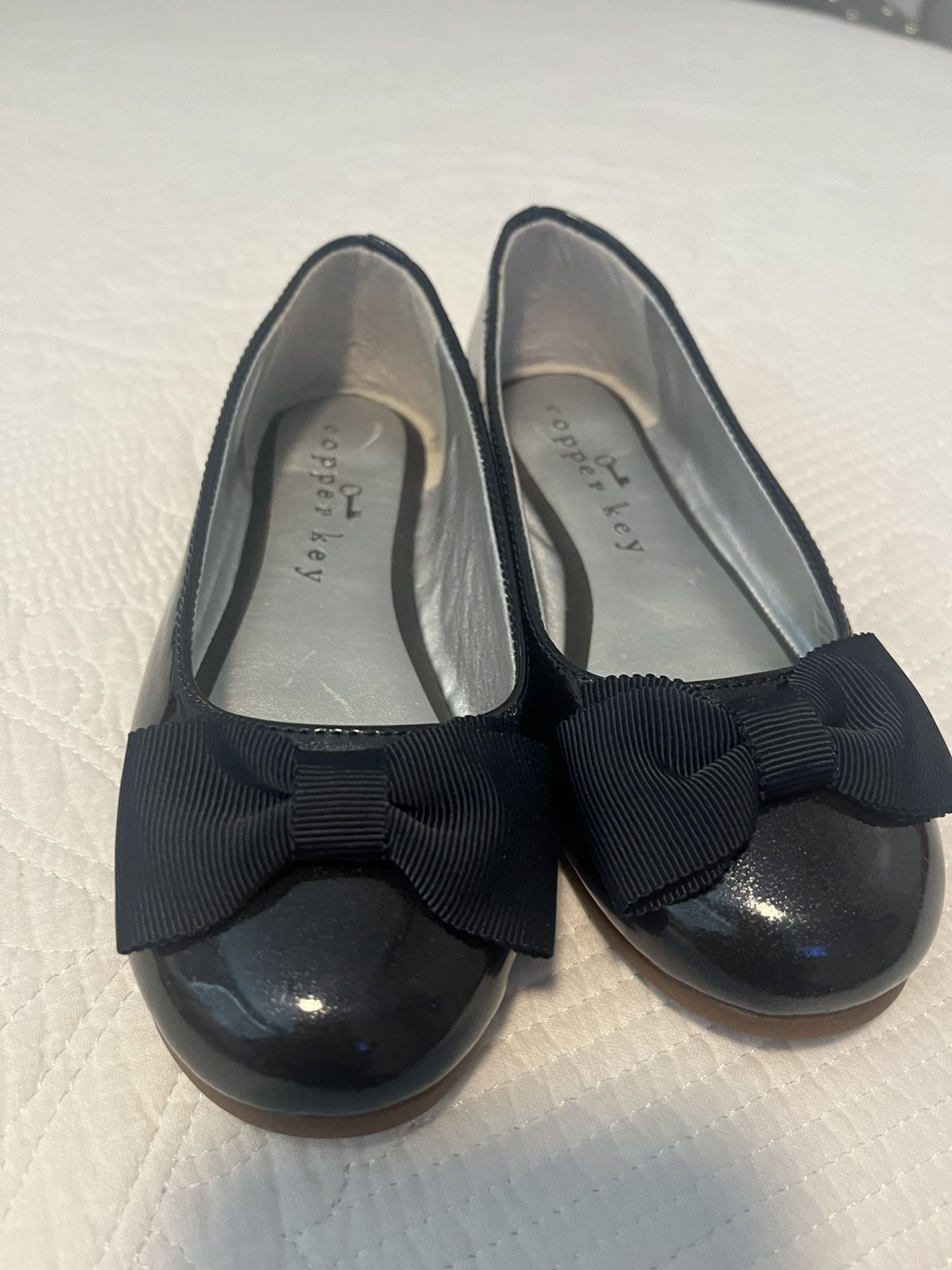 Navy blue patent little girls shoes