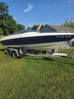 22 foot bow rider