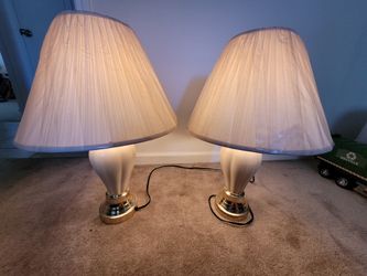 Two Lamps With Shades & Bulbs