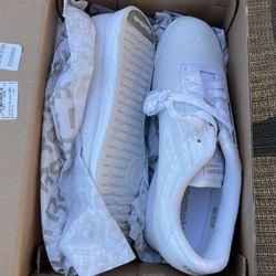 Brand New Reeboks Women’s 7.5