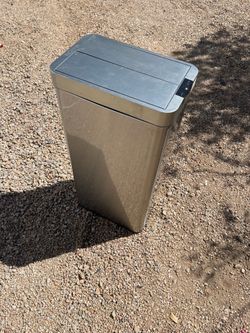 Home smart trash can