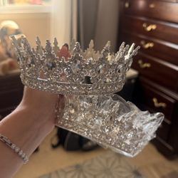 Silver Crowns 