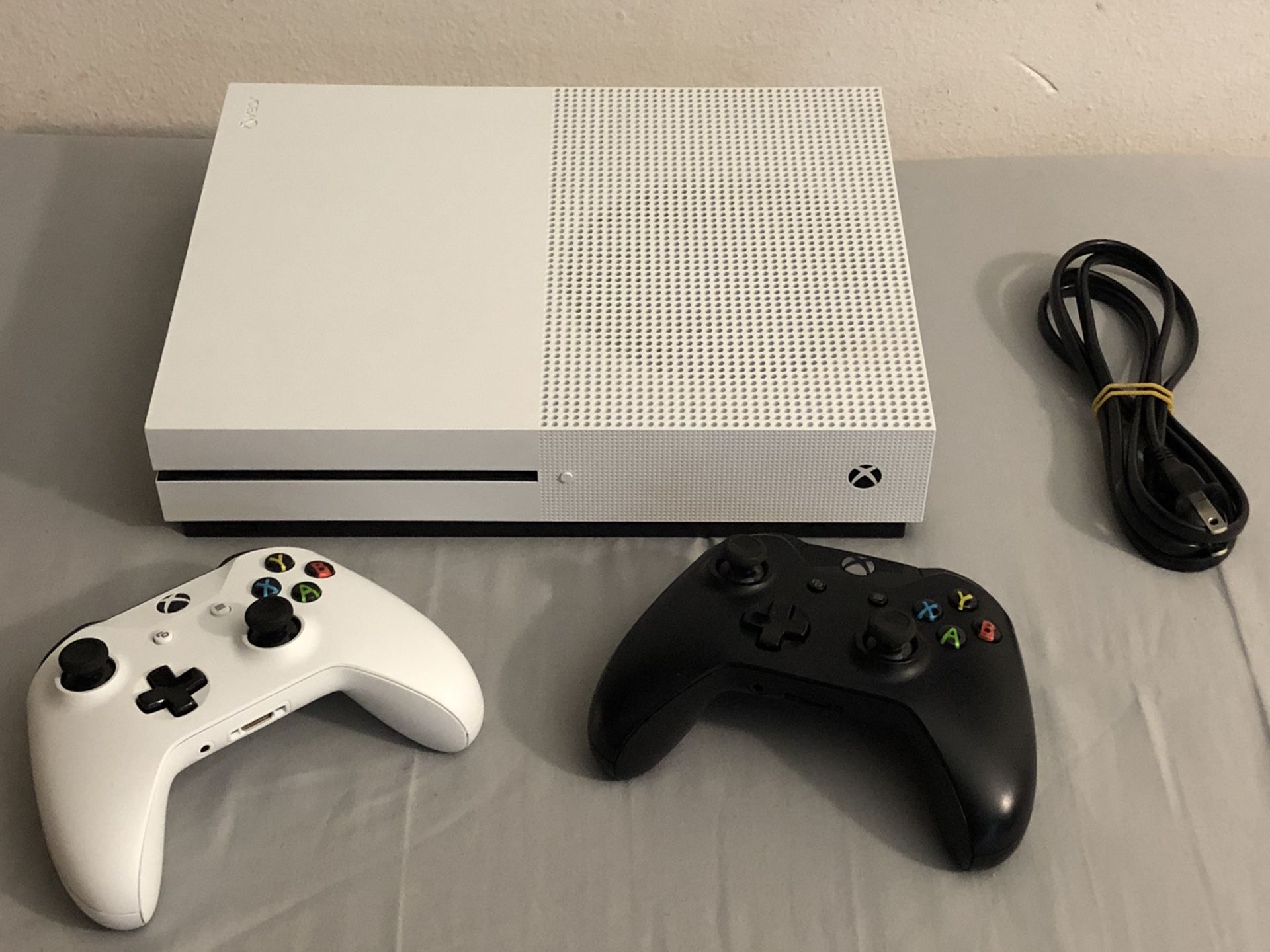 Microsoft Xbox One S 1TB 46 Games and 2 Controllers