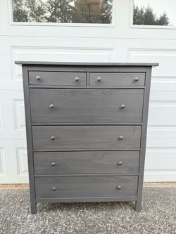 ikea hemnes 6 drawer dresser (DELIVERY AVAILABLE)