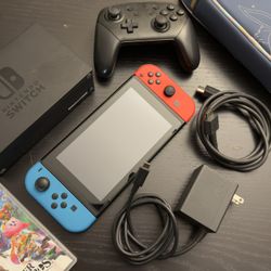 Nintendo Switch/ Smash Bros Bundle/ Pro Controller