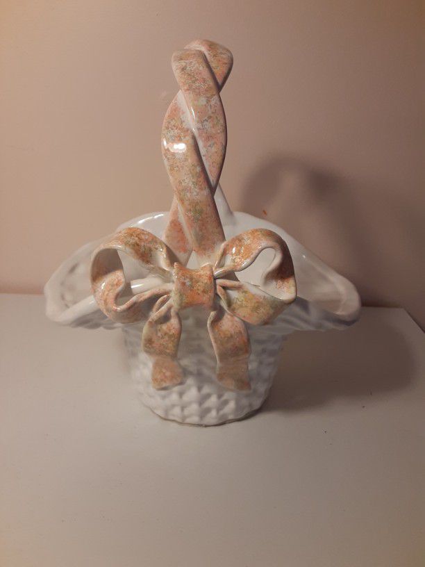 Ceramic Basket With Bow