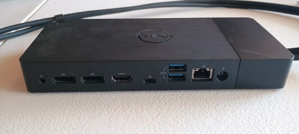 Dell Performance Dock WD 19 DC