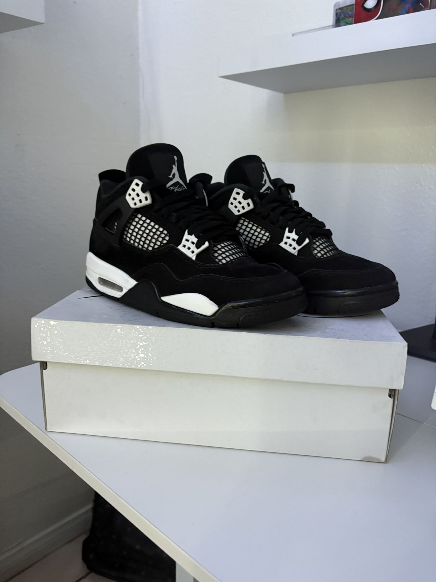 Jordan 4