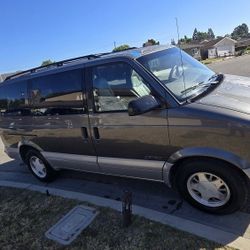 2000 Chevrolet Astro Van