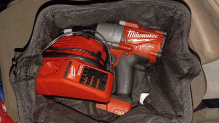 Milwaukee Fuel Cordless Impact Wrench with Charger