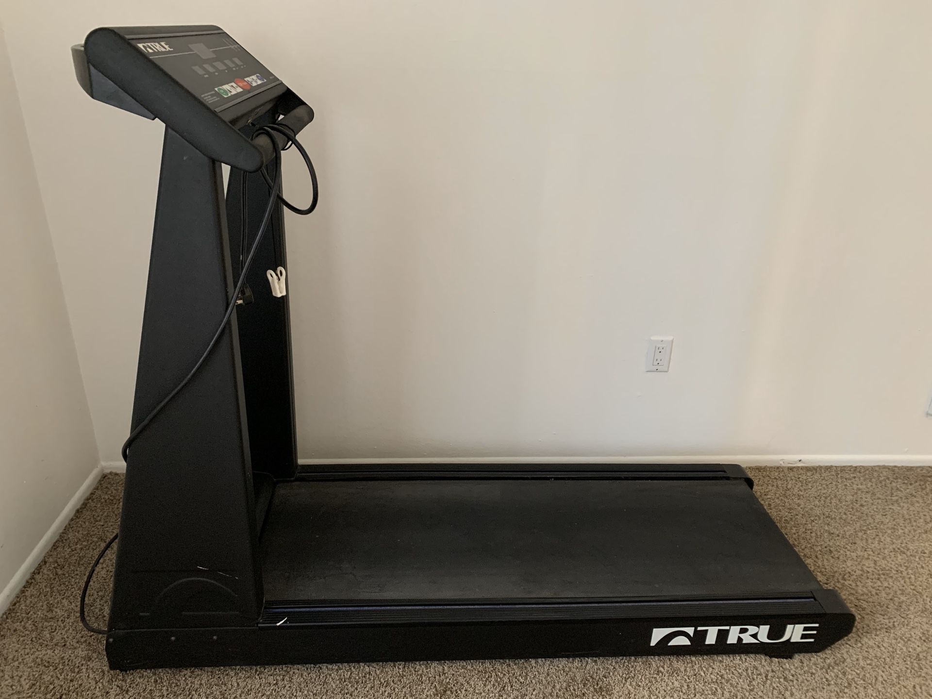 TRUE Fitness 450 Treadmill SOFT System 400 lb Capacity