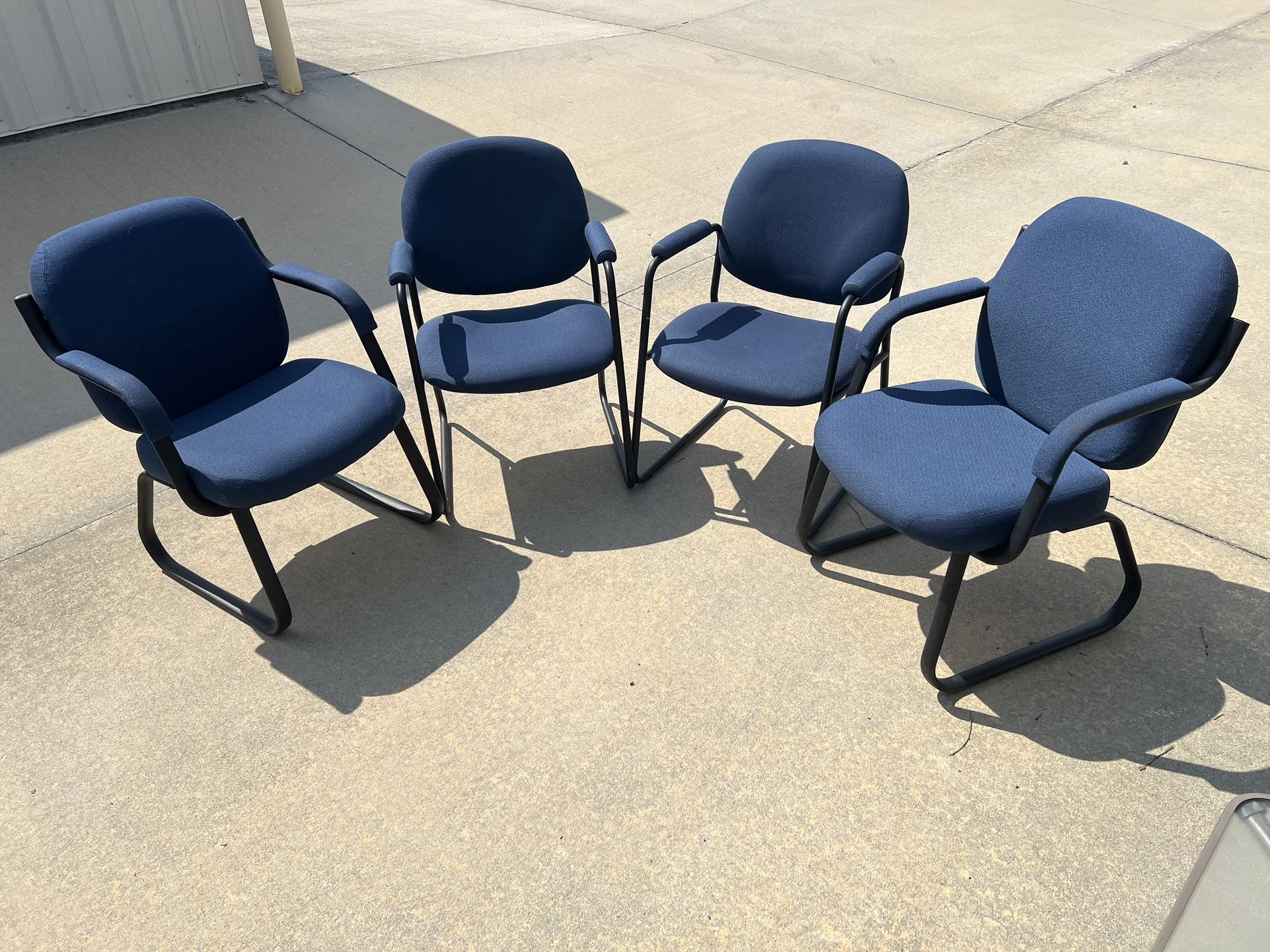 Set of 4 Blue Fabric Office Guest Chairs – Heavy-Duty Steel Frame – Comfortable & Durable