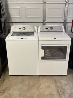 Set Maytag washer machine and gas dryer everything works we deliver