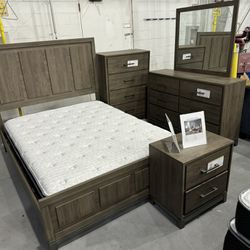 River Wood 5 Piece Bedroom Set Queen And King Available!