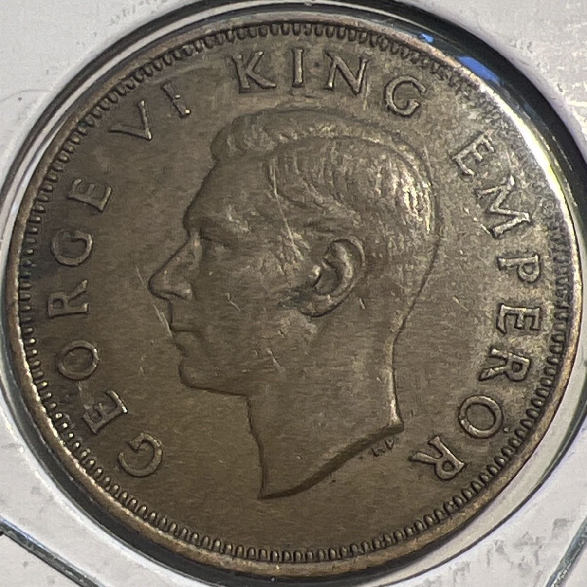 New Zeeland - Half Penny Coin - 1941 Rare Vintage Coin. ONLY 960,000 Minted