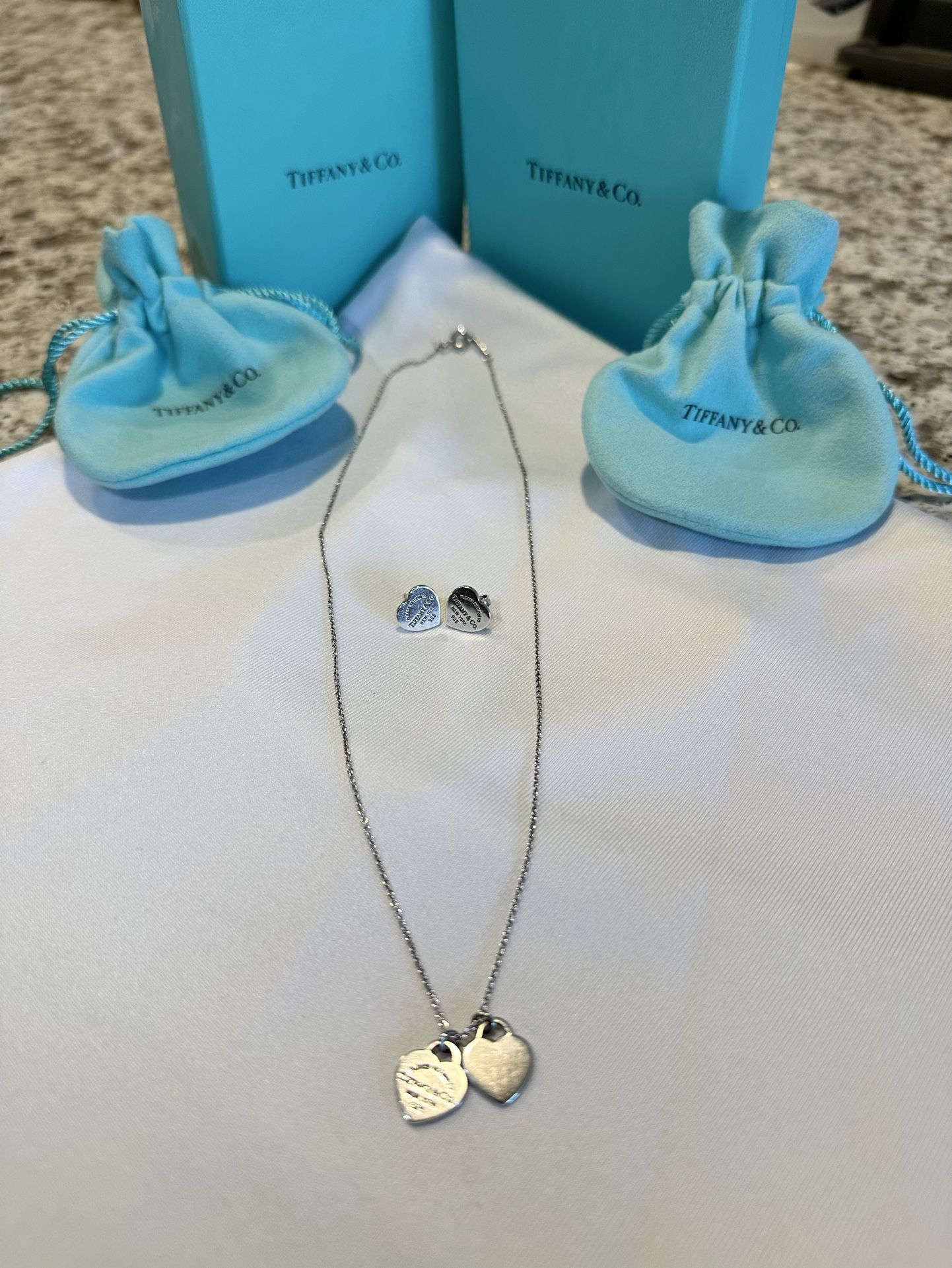 Return To Tiffany Heart Necklace And Earrings Set