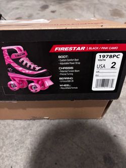 Skates size 2 brand new with knee pads