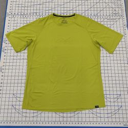 Patagonia Capilene 1 Silk Weight Short Sleeve Shirt XL High Vis. Green