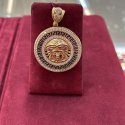 14k Gold Pendant 