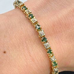 14k solid yellow gold Emerald Diamond tennis bracelet 7.5”