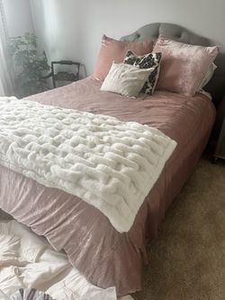 Queen bed