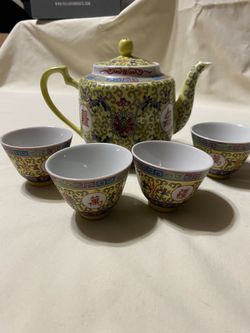 Vintage Yellow  Chinese Mun Sho Longevity Teapot with Lid and 4 Tea Cups Set