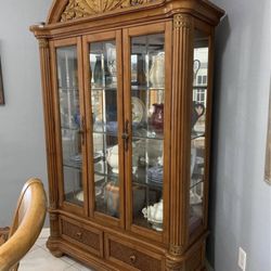 Curio. Tommy Bahama Style 