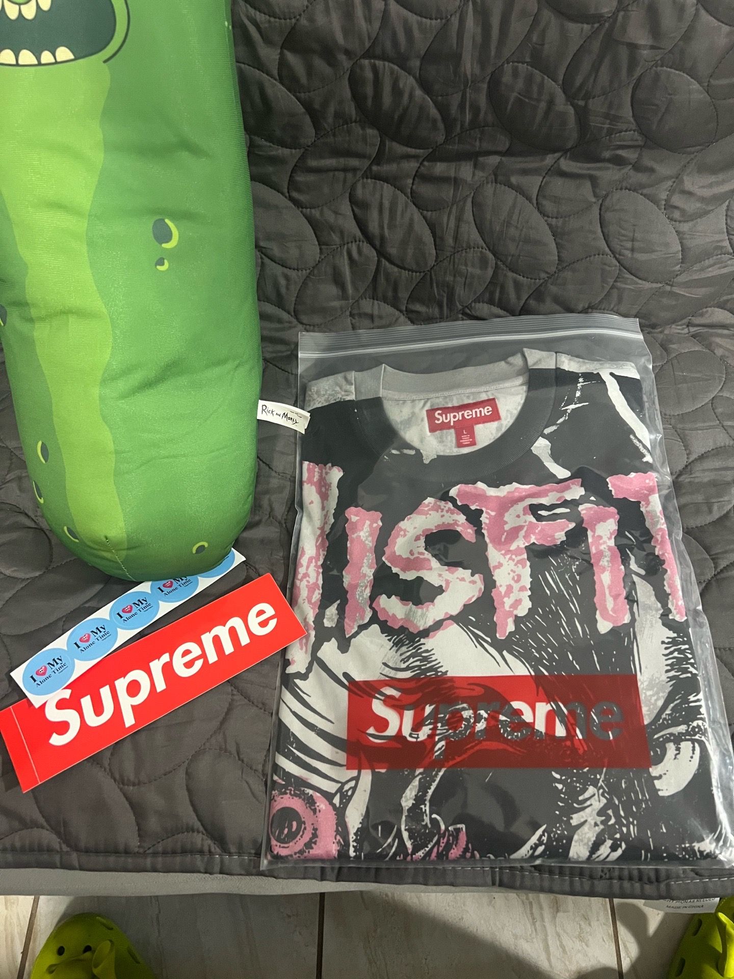 Supreme misfits s/s top