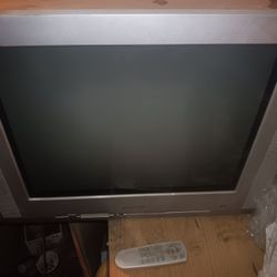Old TV, 20"