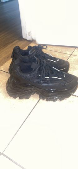 Steven Madden Women’s Shoe