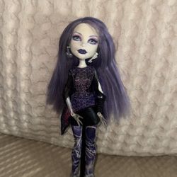 Monster High Picture Day Spectra Vondergeist Doll