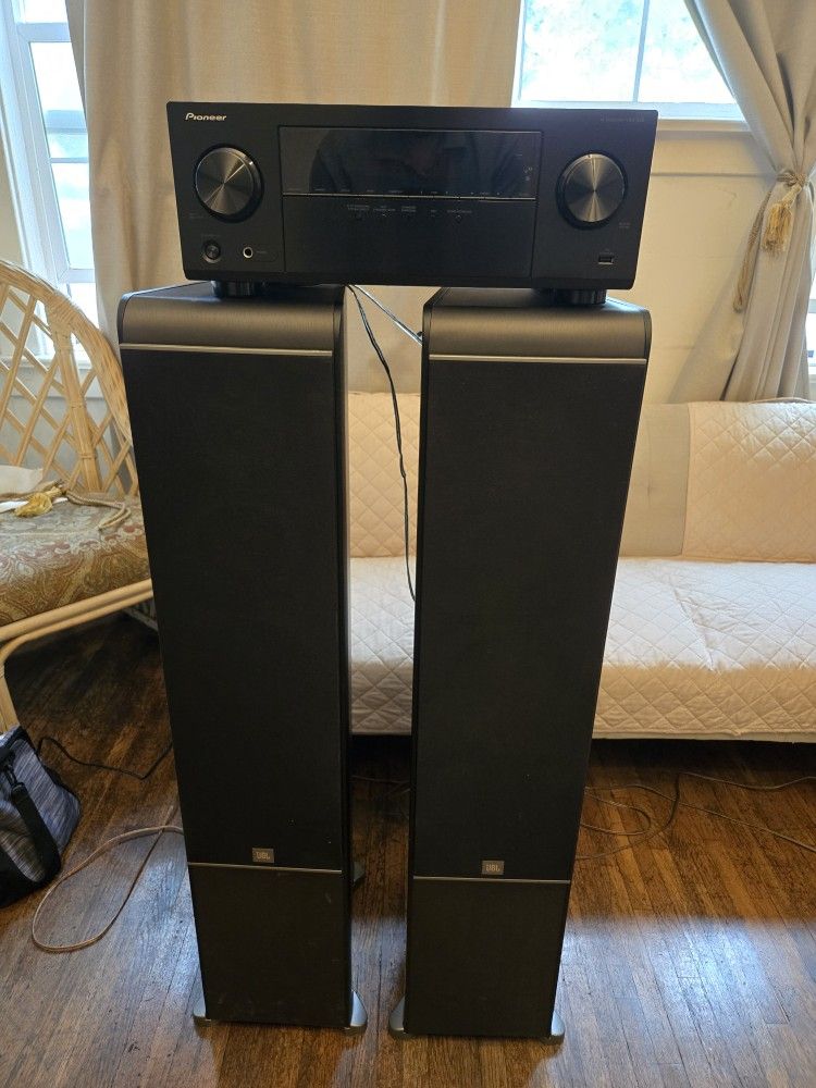 Pioneer VSX-325 Receiver x 2 JBL ES80 speakers
