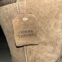 🤎🖤 Cozy Fur-Lined Boots – 2 Pairs (Size 11) $20