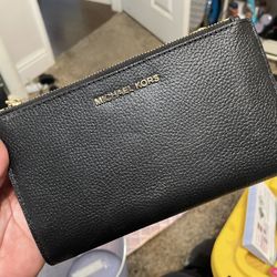 Michael Kors Clutch