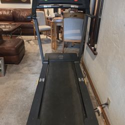 Golds Gym 450 Treadmill