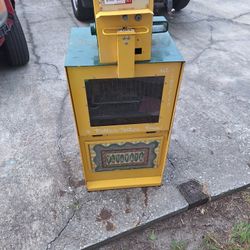 Newspaper Container