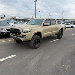2017 TOYOTA TACOMA TRD